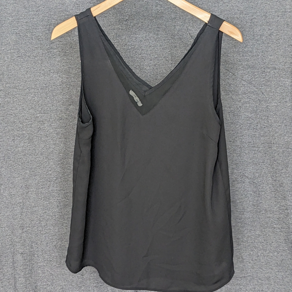 Juniors size M Maurices tank